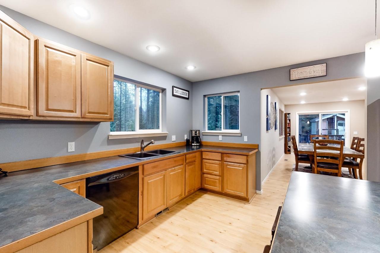 Wooded Wonder Villa Sandpoint Ngoại thất bức ảnh